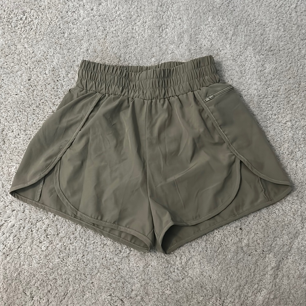 Lalala green athletic shorts, high-waisted, lined, size XS (0-2)